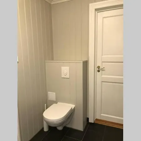 Hytte Helt Ved Sjoen, Brygge Og Fantastisk Utsikt 別荘 *