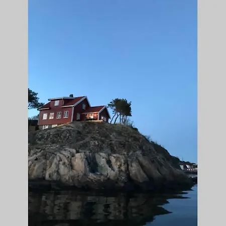 別荘 Hytte Helt Ved Sjoen, Brygge Og Fantastisk Utsikt アーレンダール
