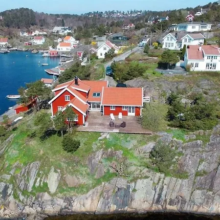 Hytte Helt Ved Sjoen, Brygge Og Fantastisk Utsikt Holiday home *
